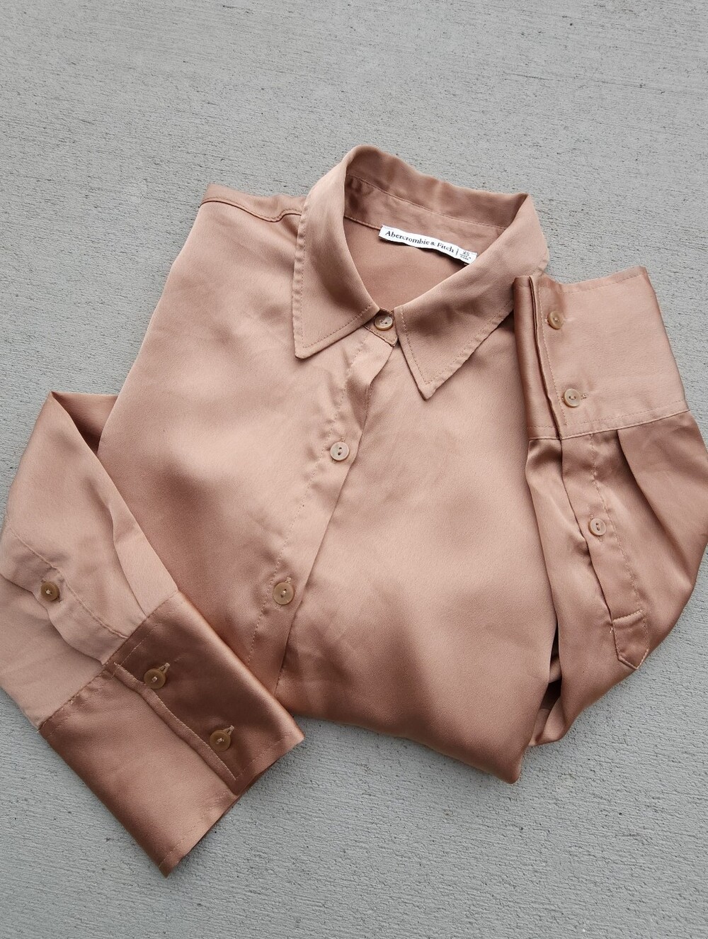 Abercrombie & Fitch Shirt Womens XS Taupe Satin Button Up Long Sleeve Blouse Top